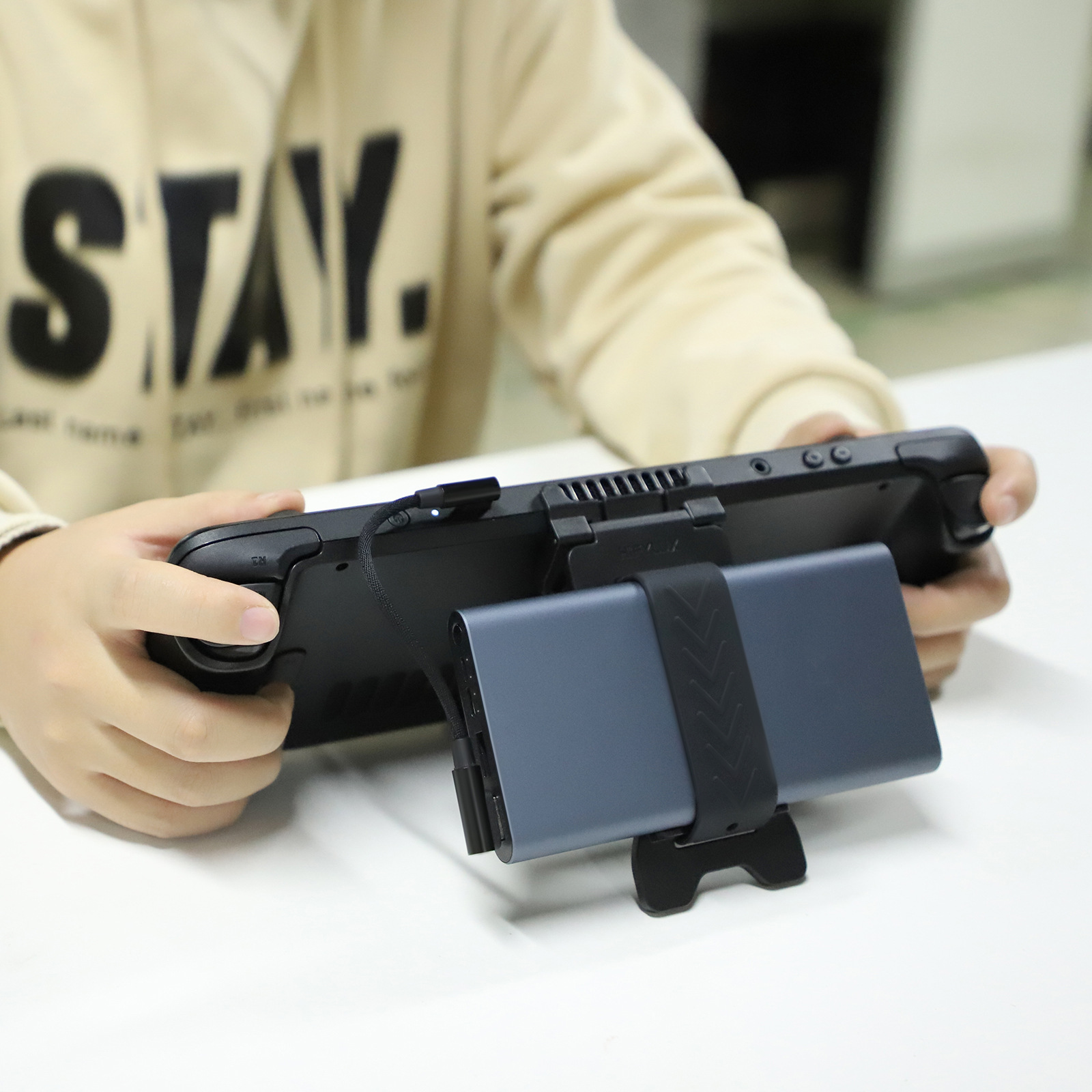 2in1 Power Bank Strap for Stea - مراجعة Power Tools Steam Deck وسعره
